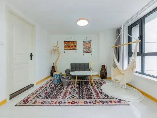 Su·Yijing Light Luxury Apartment (Fufu Road Branch)