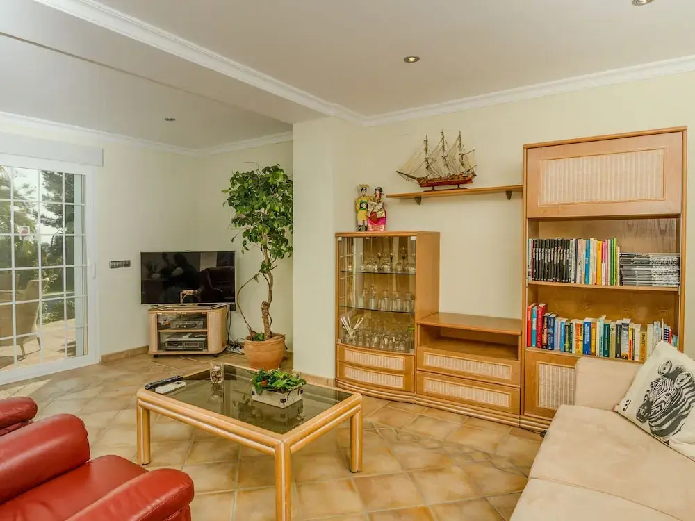 Sun-kissed Villa in Albir With Swimming Pool