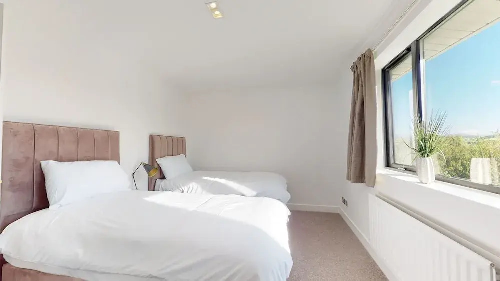 Low Greenlands Holiday Park - Luxury House & Luxury Glamping Pods