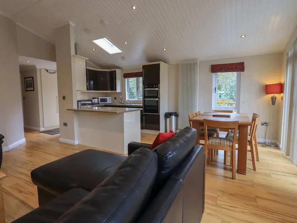 Oakwood Lodge