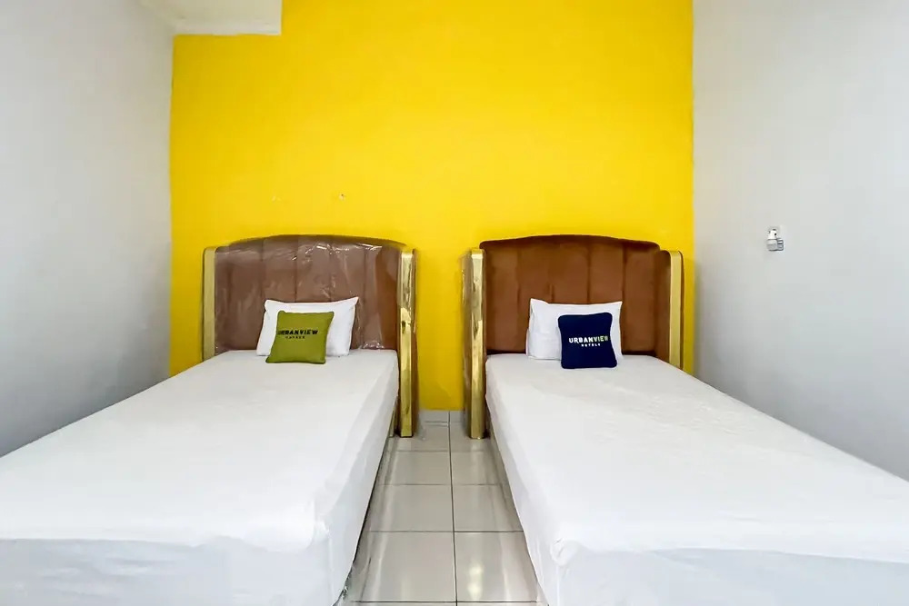 Urbanview Hotel Grand Seven One Manna