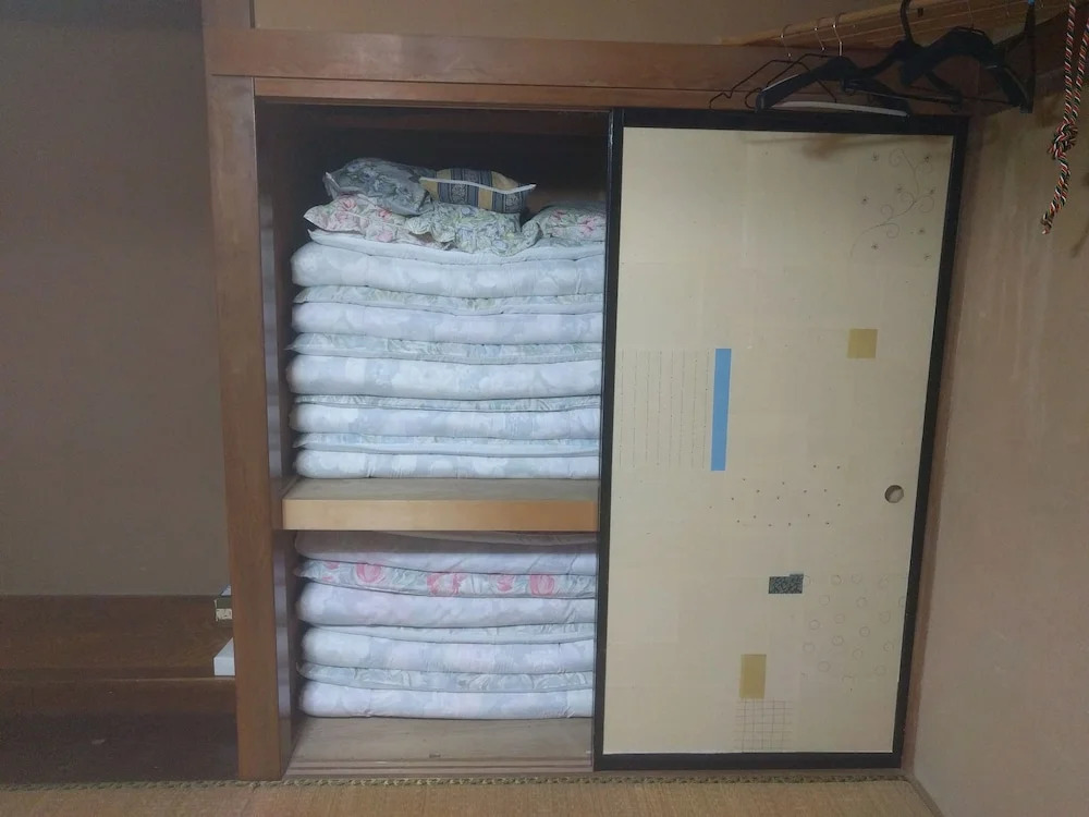 Tomo's hut in Japanese old style