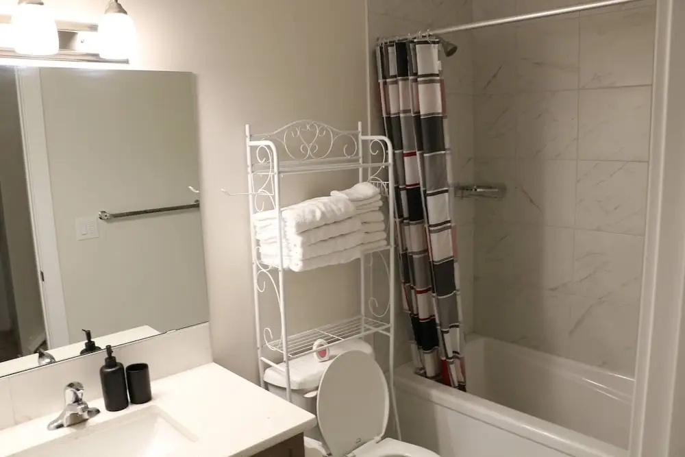 Lovely guest Suite in Calgary