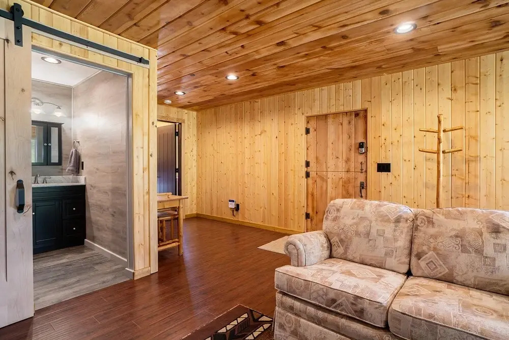 Frontier Mountain Retreat - Monthly Long-term Vacation Rental 30+ Days Minimum -- Estes Park 1 Bedroom Apts by RedAwning