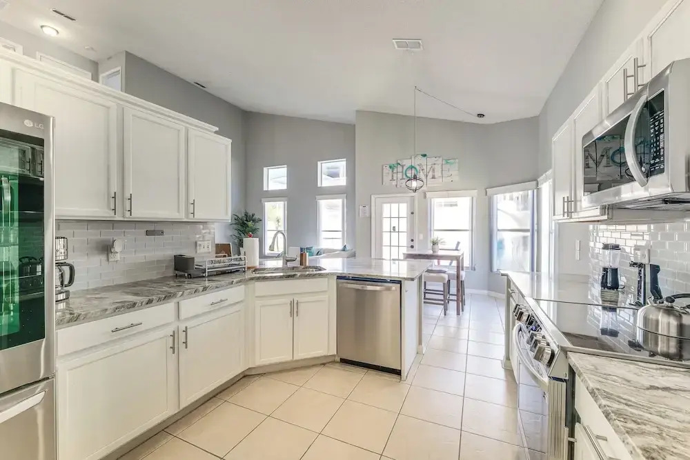 8 Mi to Disney! Family-friendly Davenport Home
