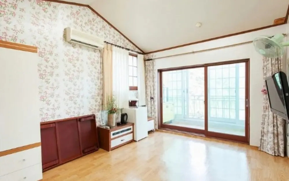 Geojedo Glory Pension