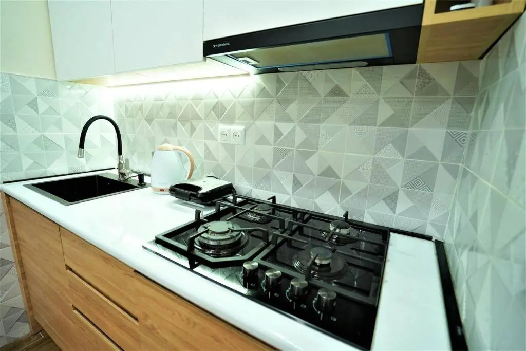 New Apartment Near Holiday Inn