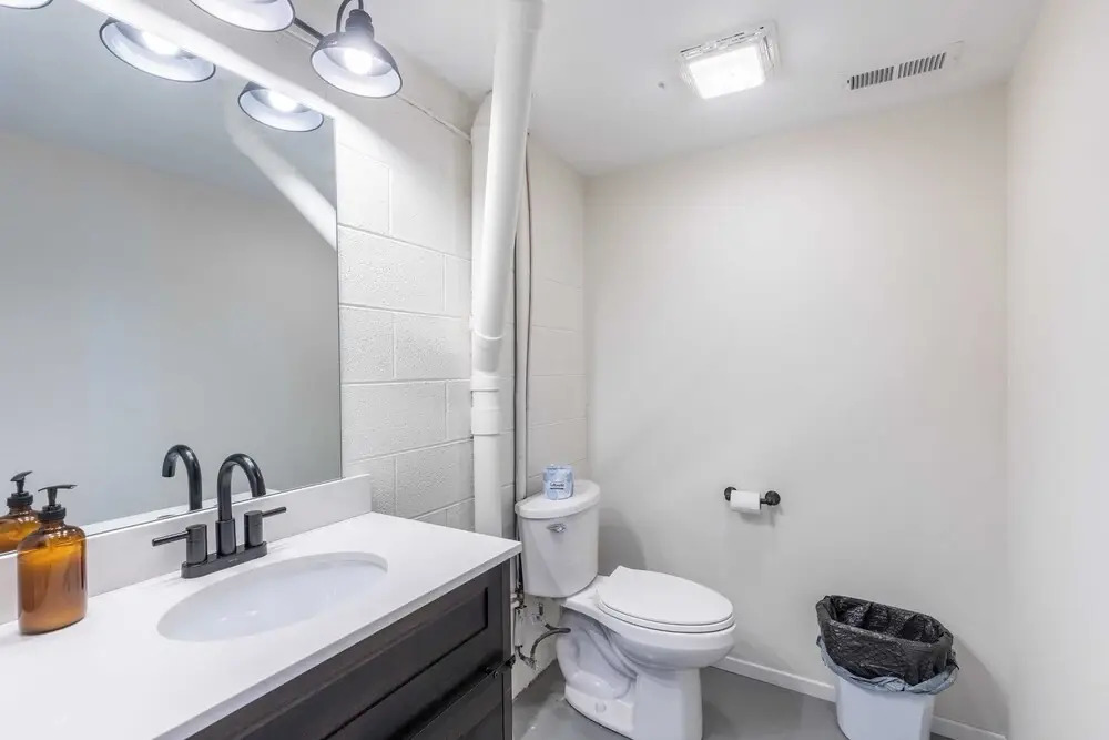 2 Cabins Game Room, Enclosed Porch, Hottub, Views Dudley I & II by Avantstay