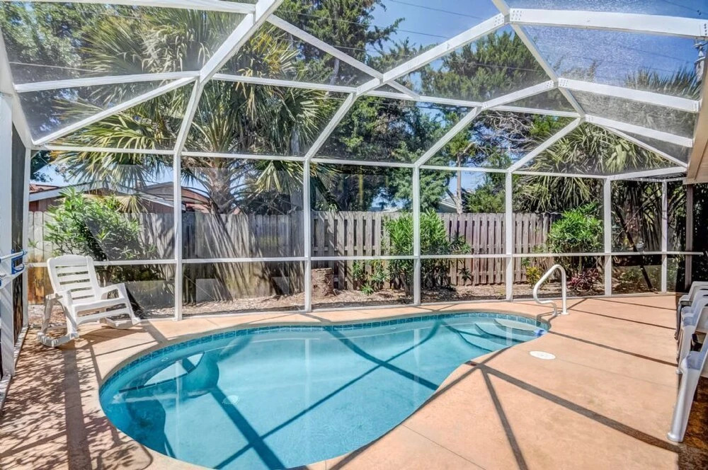 Robin's Nest #38264 4 Bedrooms 2 Bathrooms Home