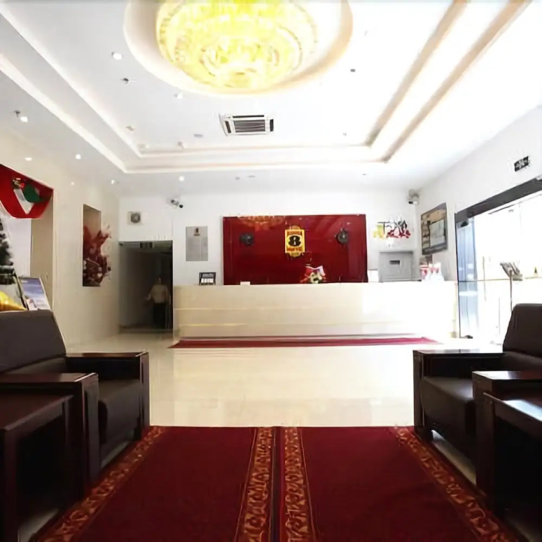 Super 8 Hotel