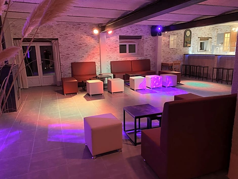 LAnagramme, chambres, table dhôtes et gîte pour adultes, naturistes ou non