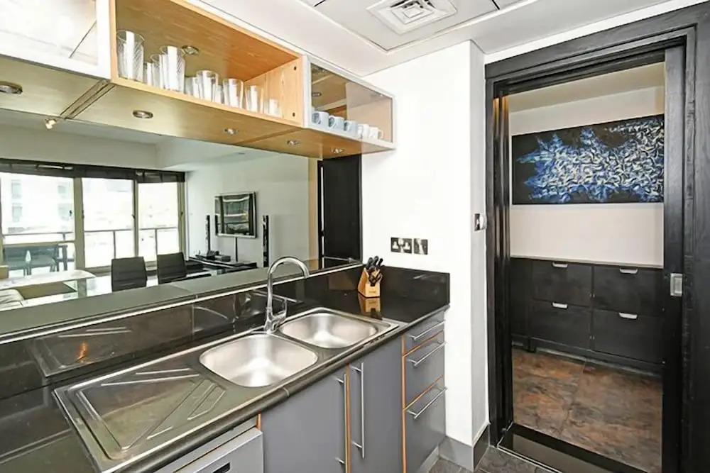 Al Majara 5 by Deluxe Holiday Homes