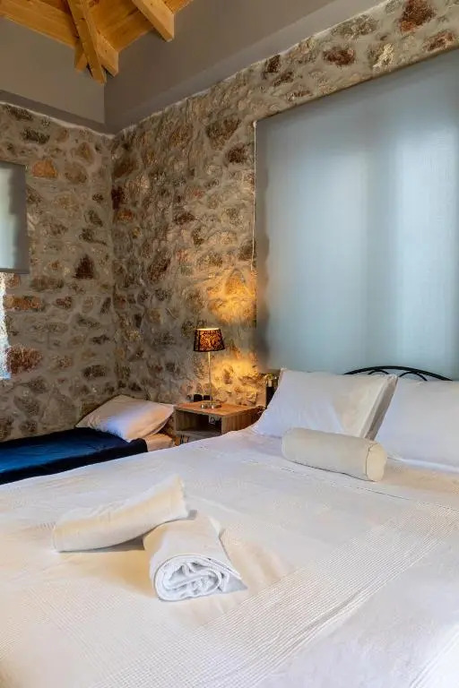 V&M Traditional Luxury Villa