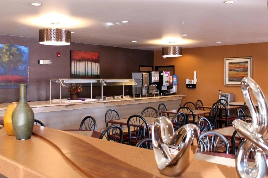 Crystal Inn Hotel & Suites - Midvalley
