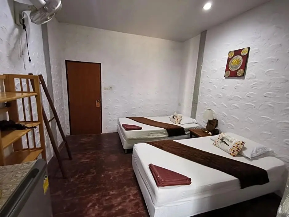 Baan Rock Inn