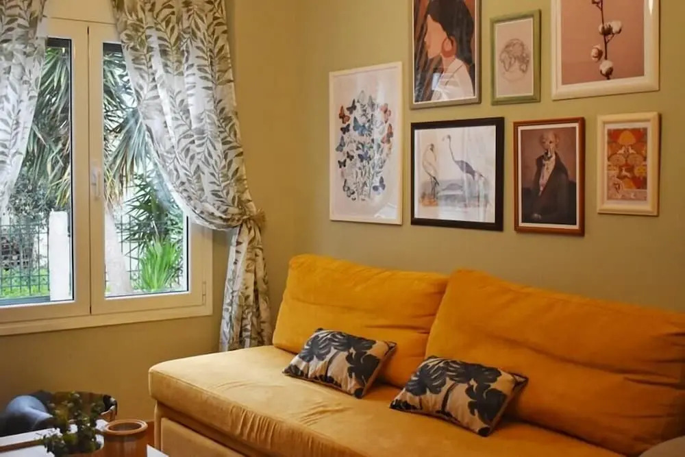 Vintage Apartment