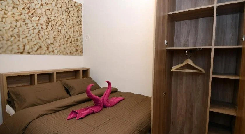 Ginger Rooms