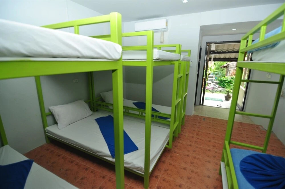 Phi Phi Backpacker - Hostel