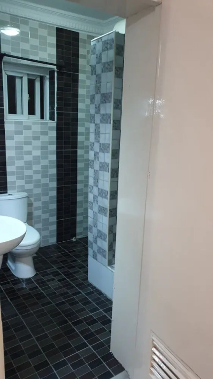 Sim court 1 safe court apartment