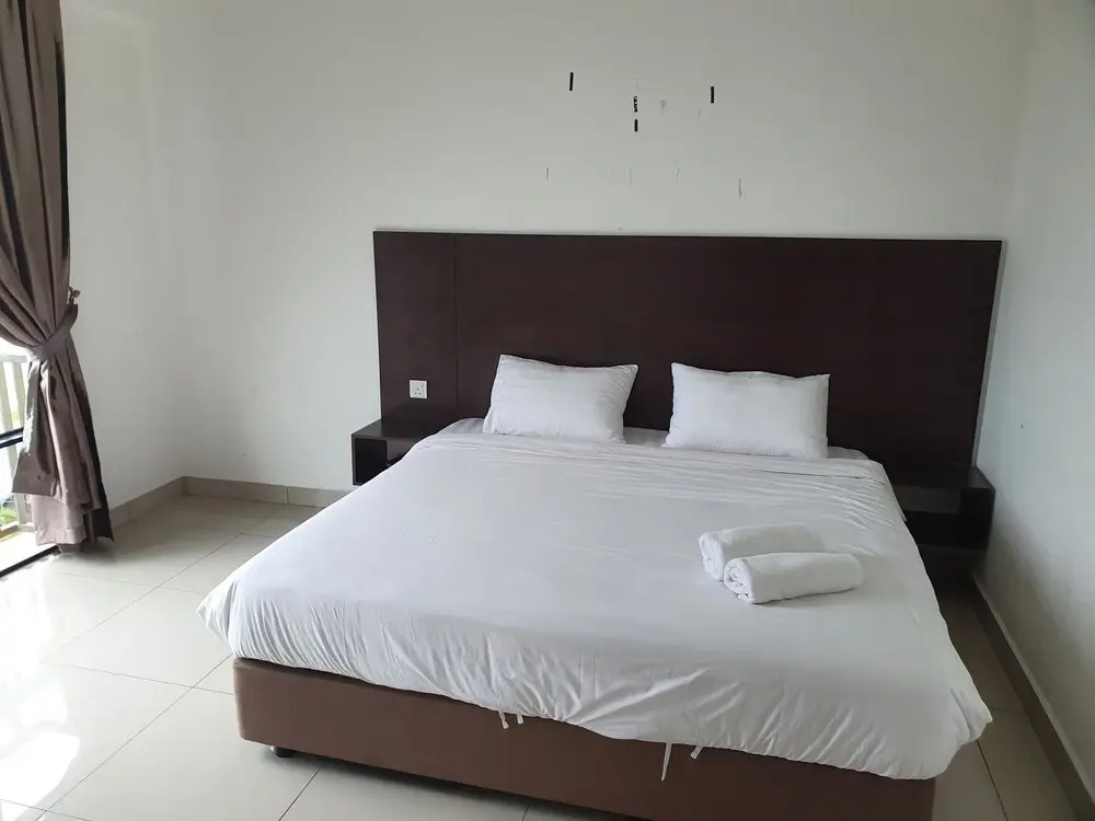 OYO Home 90436 Marina Heights