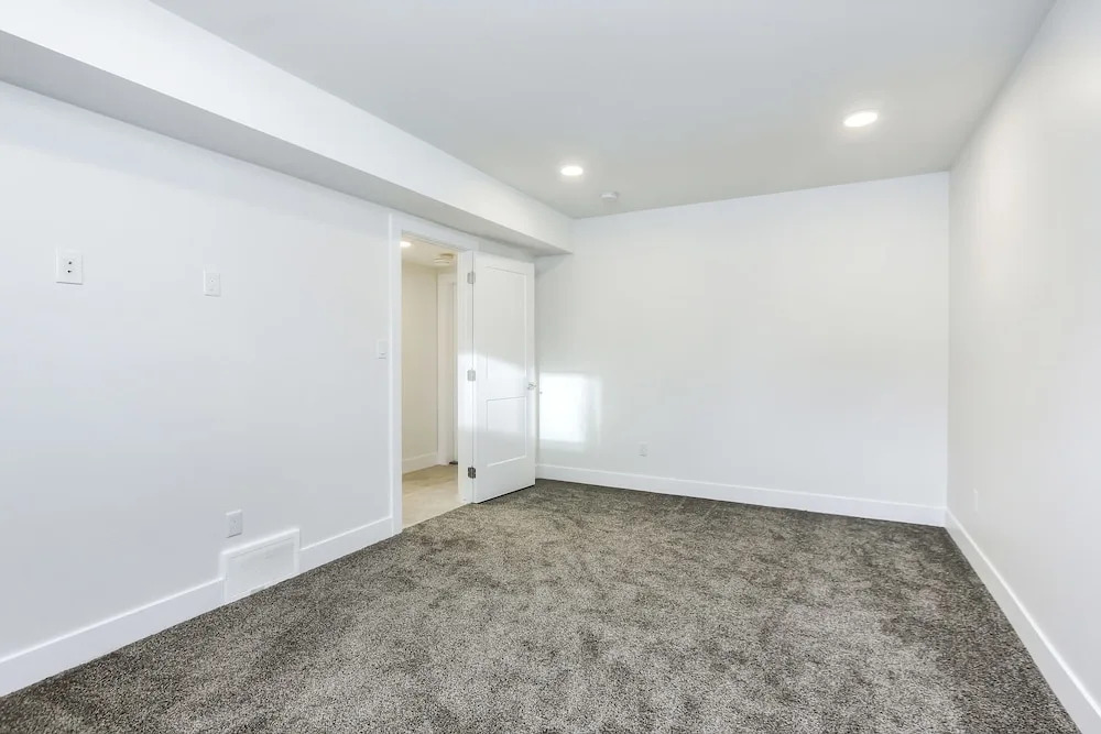 New Luxury Townhome 23