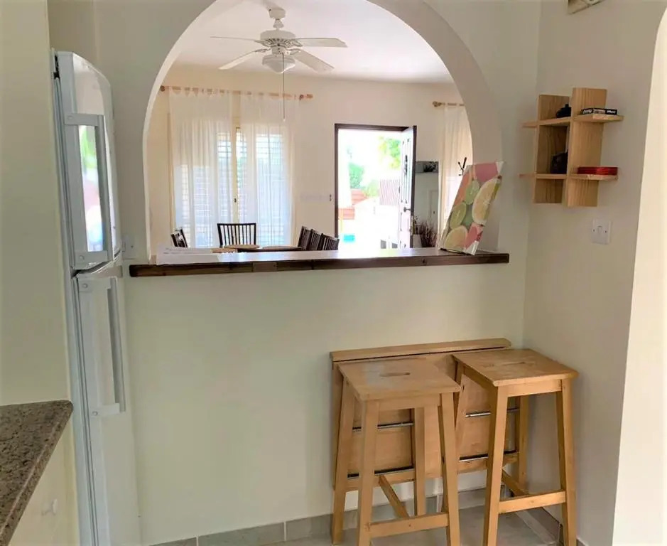 Villa Anastasia ,150m to Coral Bay beach