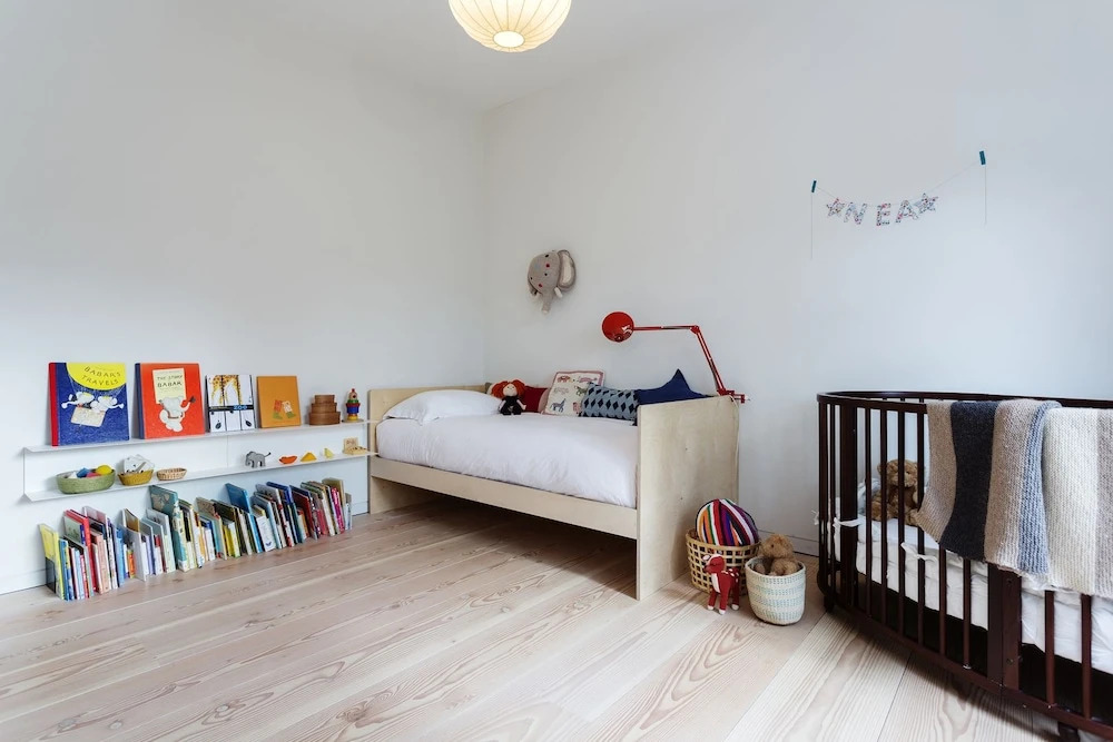 Veeve - Canonbury Charm