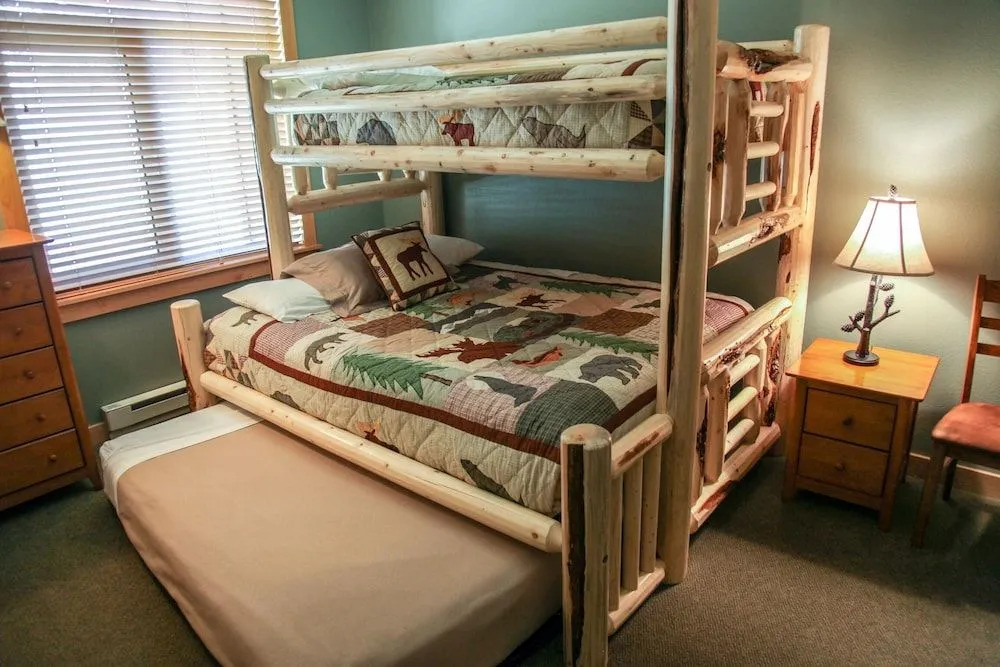 Sunstone #206 2 Bedrooms 2 Bathrooms Condo