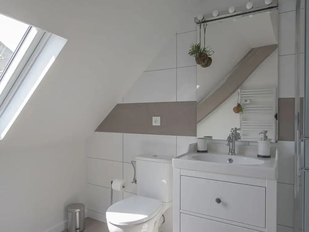 Comfy Apartment in Bayeux. Communal Terrace/livingroom and Kitchen
