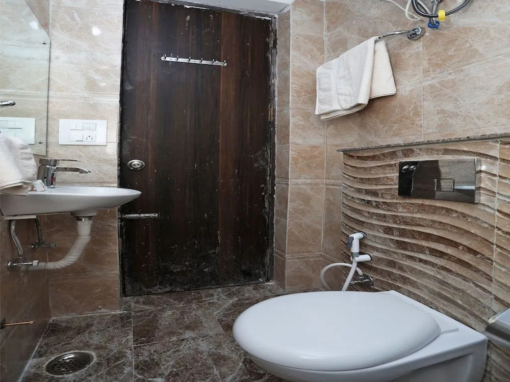 OYO 13555 Corporate serviced apartments Hotel