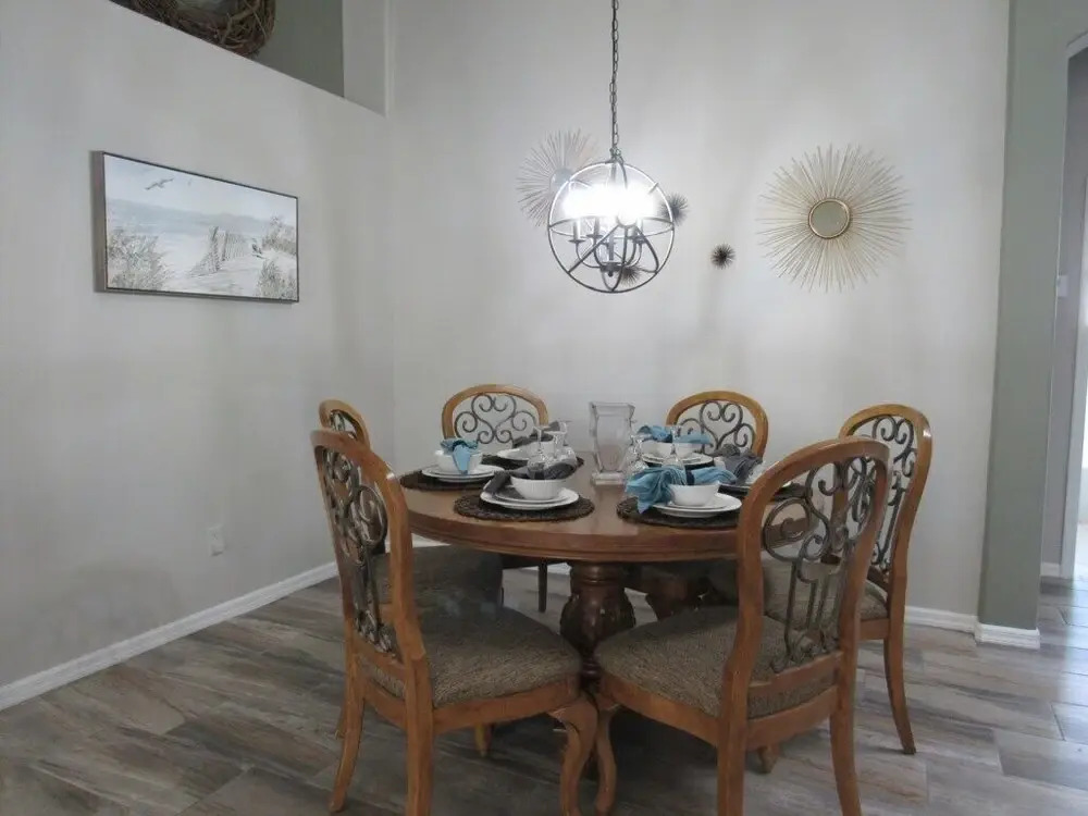 5 BED Pool Home ON Gated Community