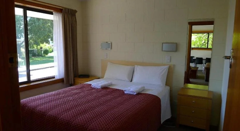 Willaway Motel Apartments