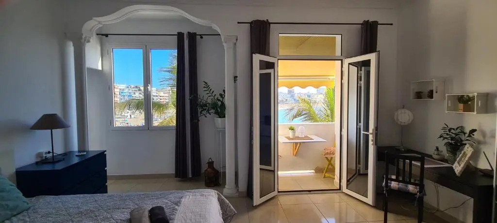 Francisco's Holiday Home