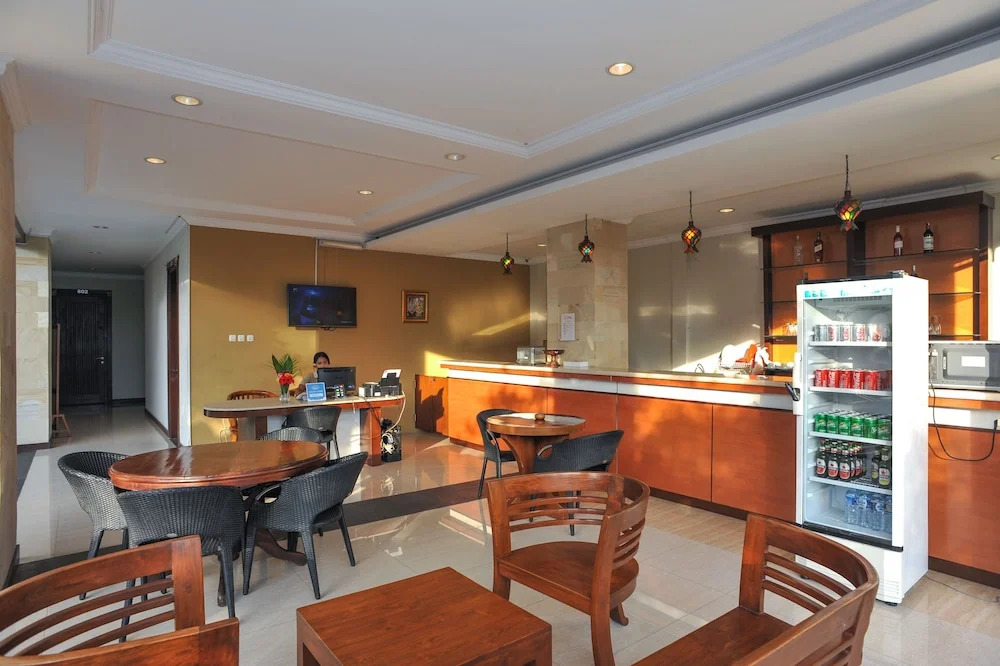 Airy Kuta Utara Pantai Batu Bolong 56 Canggu Bali