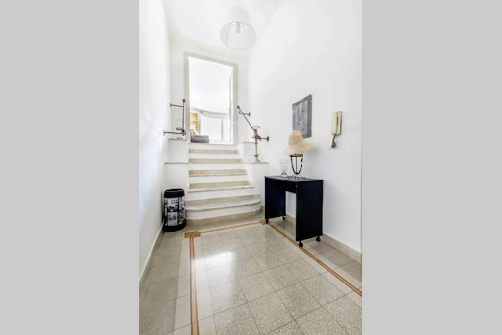 Flat at Cathedral