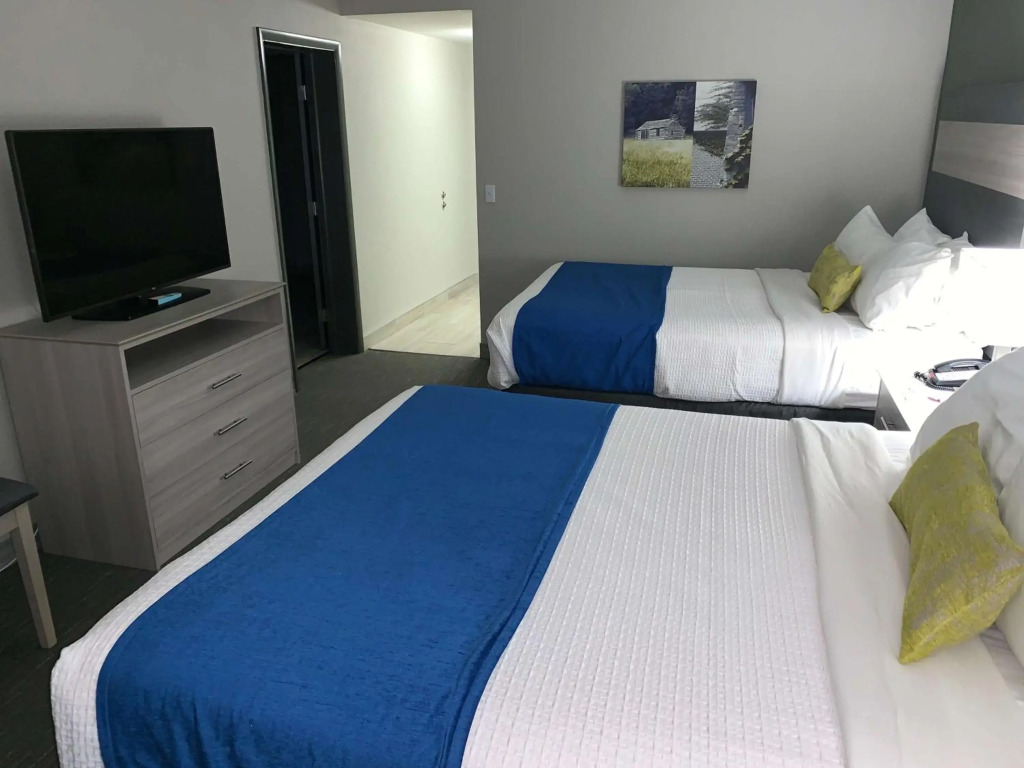 Best Western Plus Clarks Summit Scranton Hotel