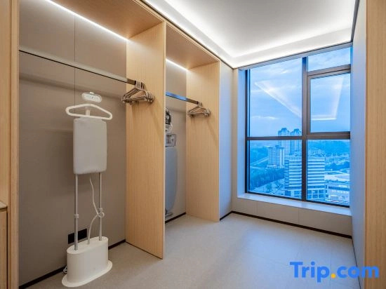 JI Hotel (Chongqing Fuling Baihui Plaza)