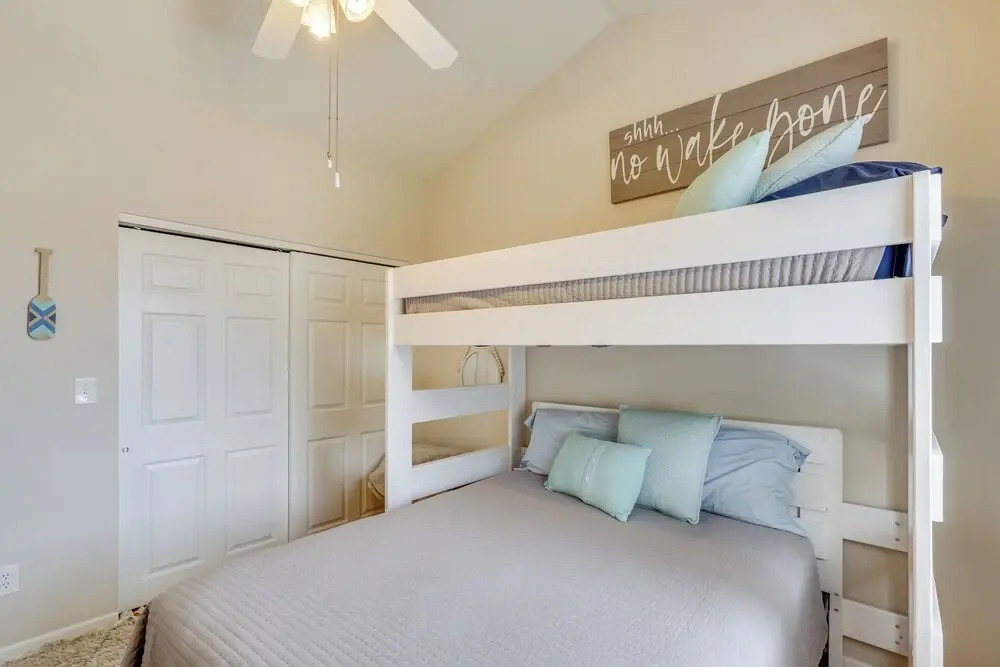 4 Mi to Dtwn: Gem w/ Lake Access in Camdenton