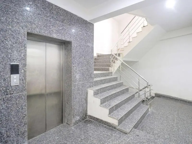 Collection O Mahavir Enclave Near Dashrath Puri Metro Station