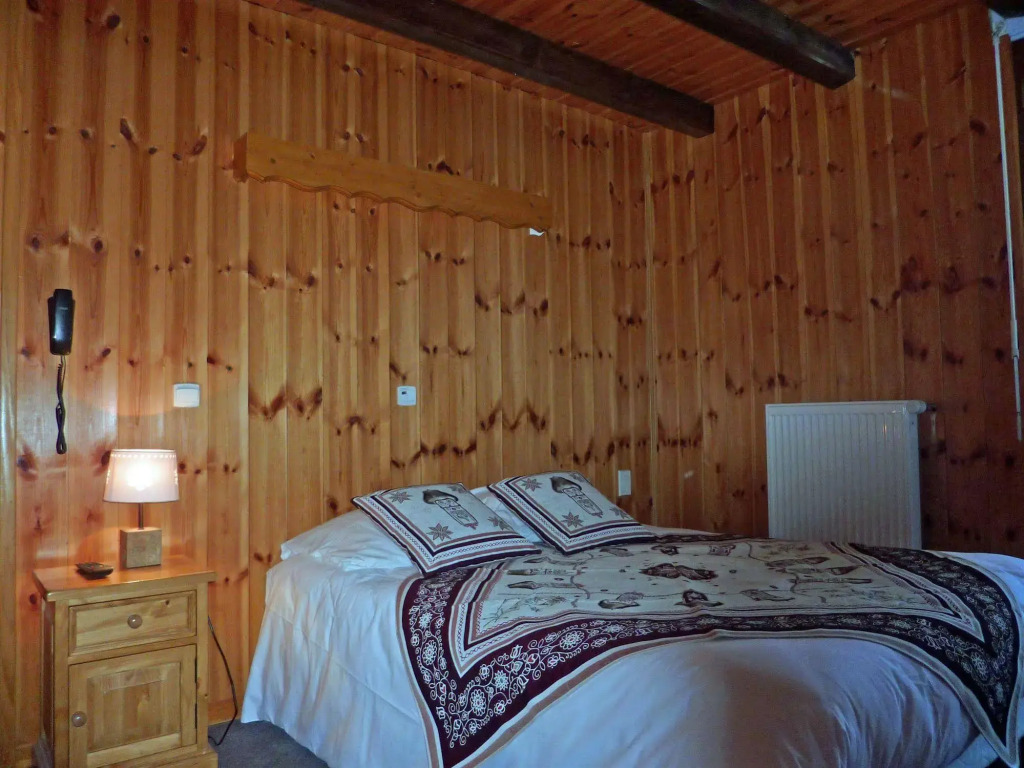 Hotels Les Catrems & Le Montagnou