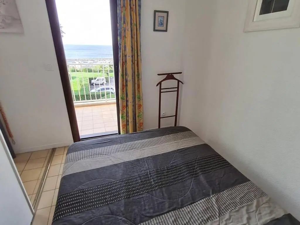 Appartement Six-Fours-les-Plages, 3 pièces, 4 personnes - FR-1-316-270