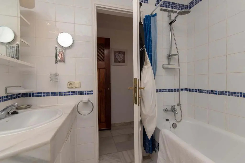 Club Atlantis 118 - One Bed