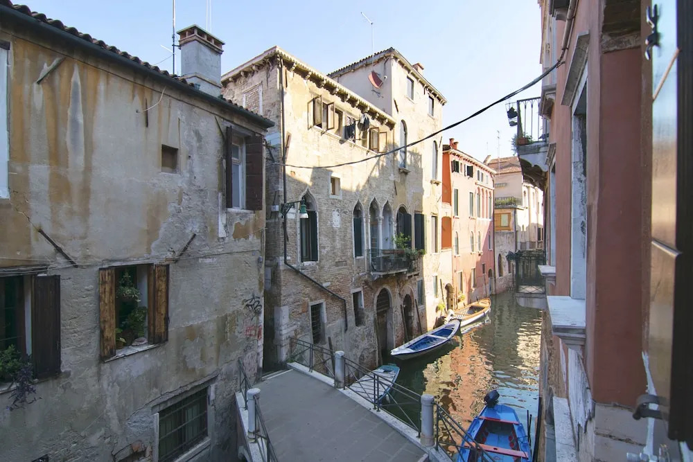 Graceful Venice Barnaba Suite by Ca-sa Check