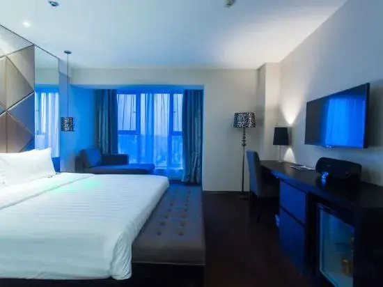 Shangzhong Hotel Apartment (Xi'an Keji Road Subway Station)