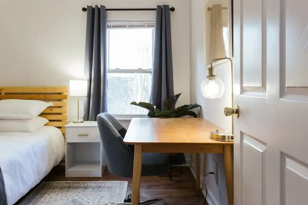 The Cozy Corner Near Downtown