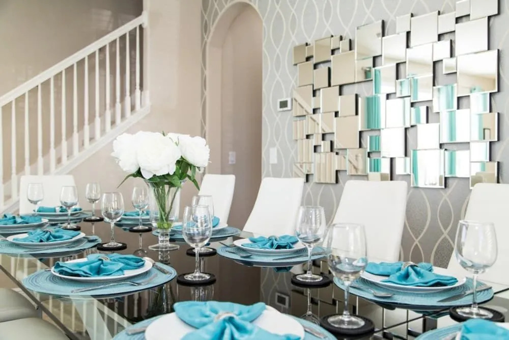 Solterra - 4103 Oaktree Drive