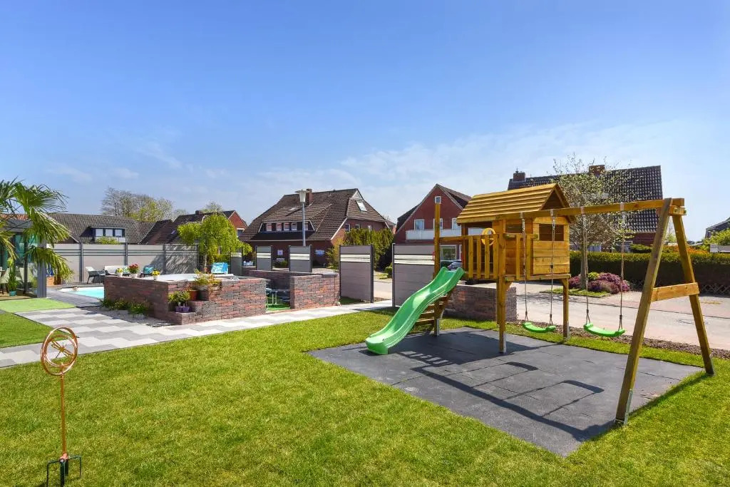 Ferienwohnung Haus zum Seehund mit Pool, Garten und Tischtennisplatte