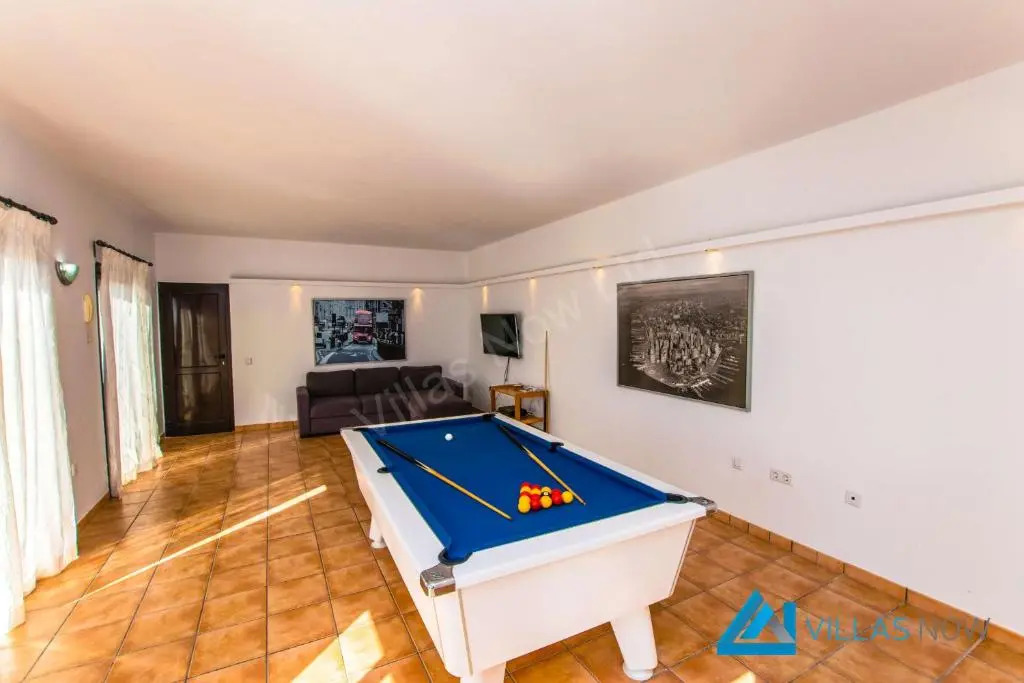 Villa Montana - LH113 By Villas Now Ltd