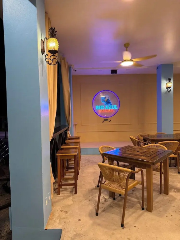 Hotel Royal Blue & Golf Cart Rental