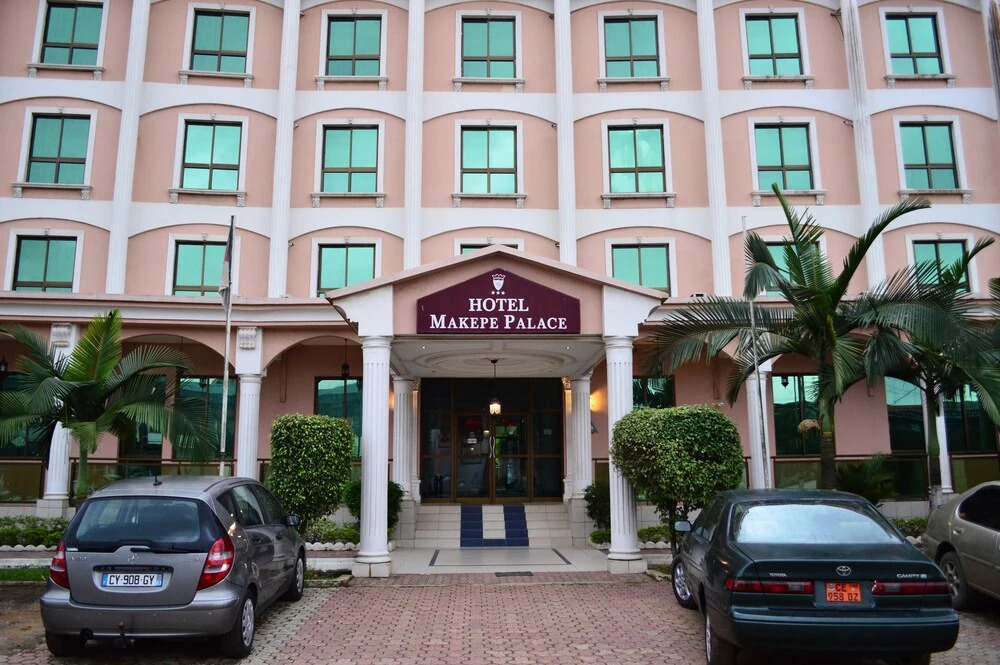 Hotel Makepe Palace